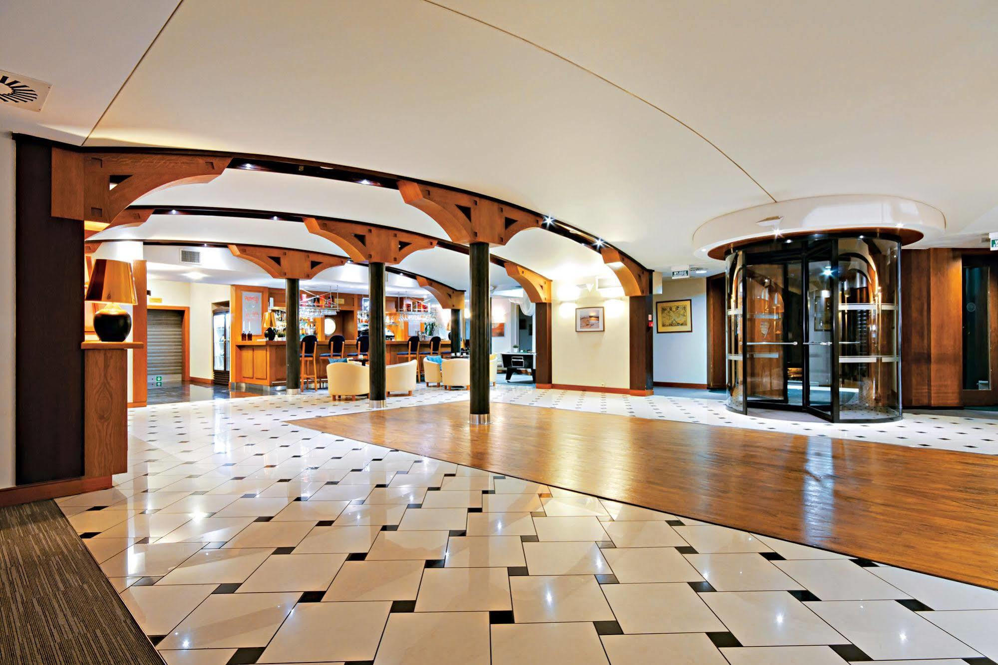 Leba Hotel & Spa Екстер'єр фото