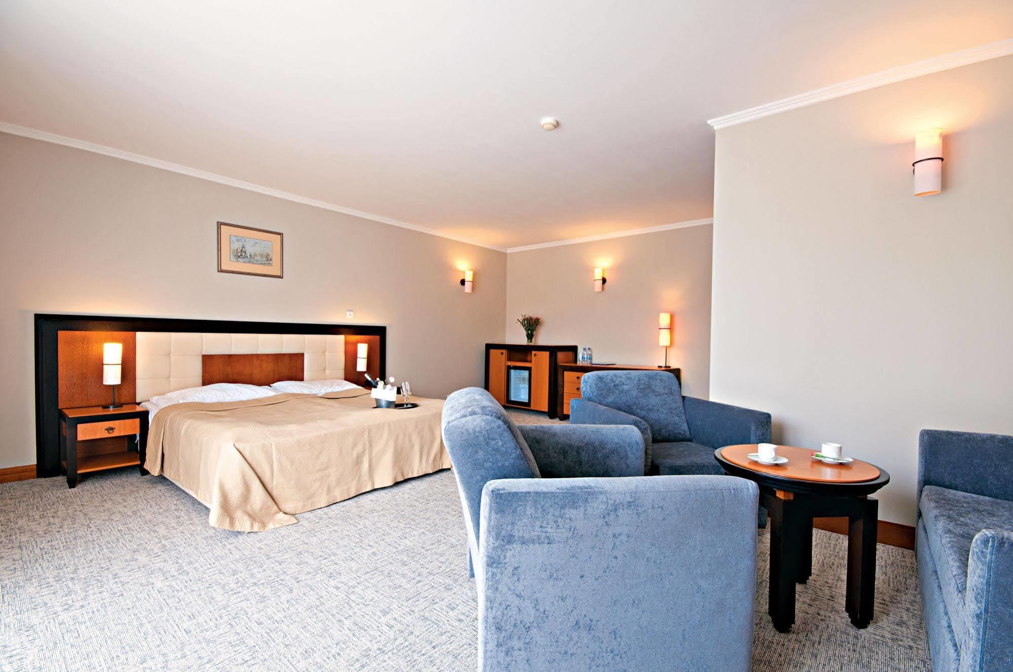 Leba Hotel & Spa Екстер'єр фото