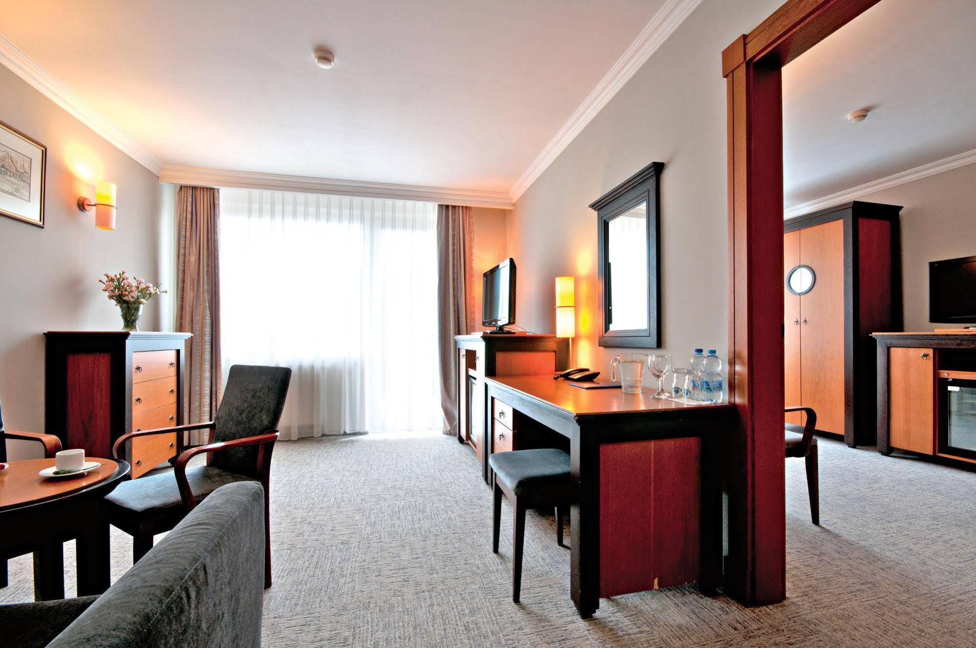 Leba Hotel & Spa Екстер'єр фото