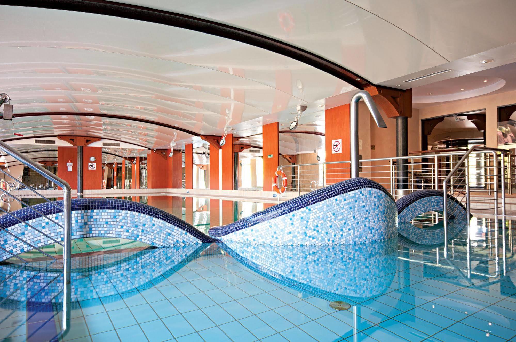 Leba Hotel & Spa Екстер'єр фото